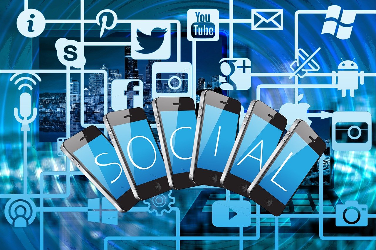 découvrez l'art du networking : conseils, techniques et stratégies pour développer efficacement votre réseau professionnel et booster votre carrière.